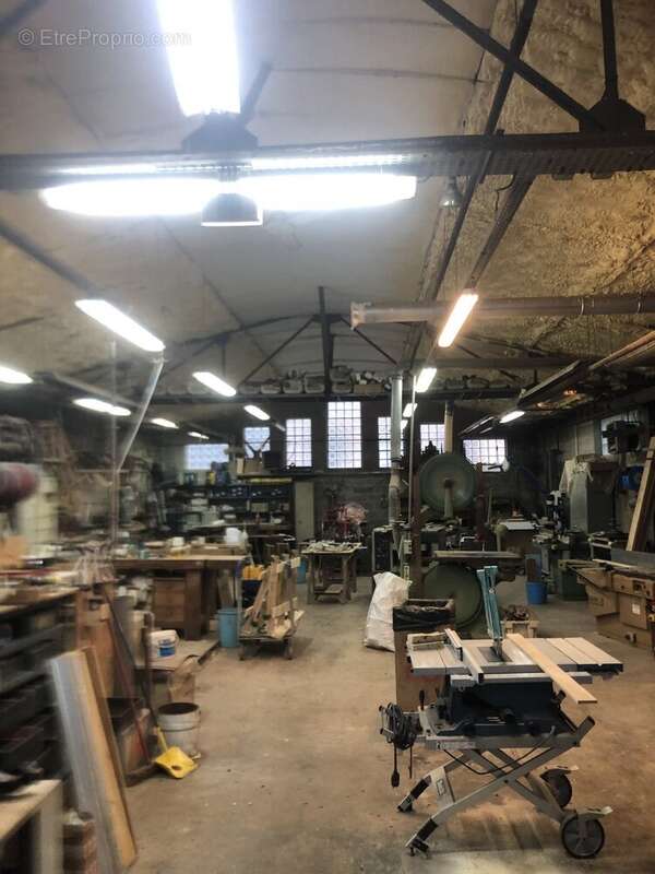 Commerce à MONTREUIL