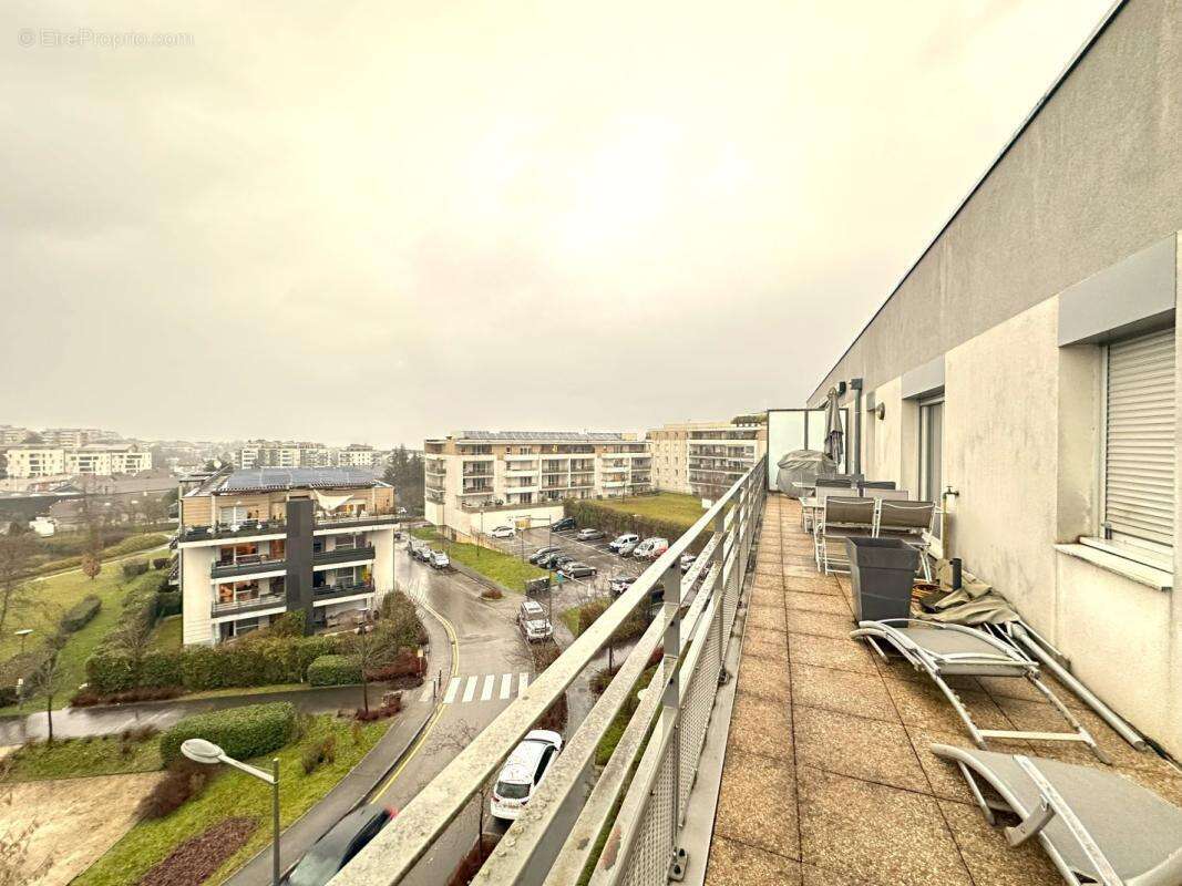 Appartement à SEYNOD