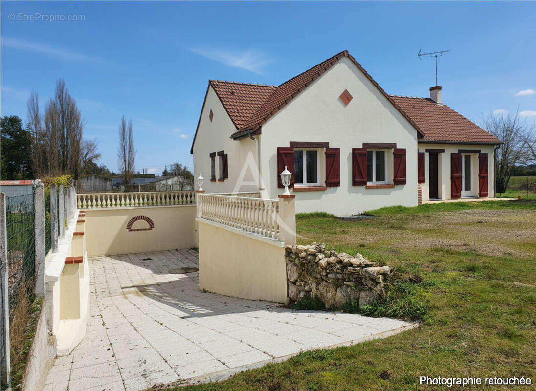 Maison à NOYERS-SUR-CHER