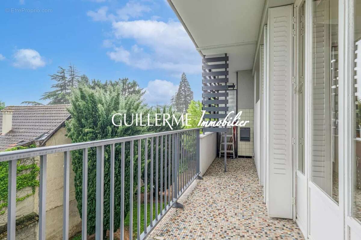 Appartement à CHAMPAGNE-AU-MONT-D'OR