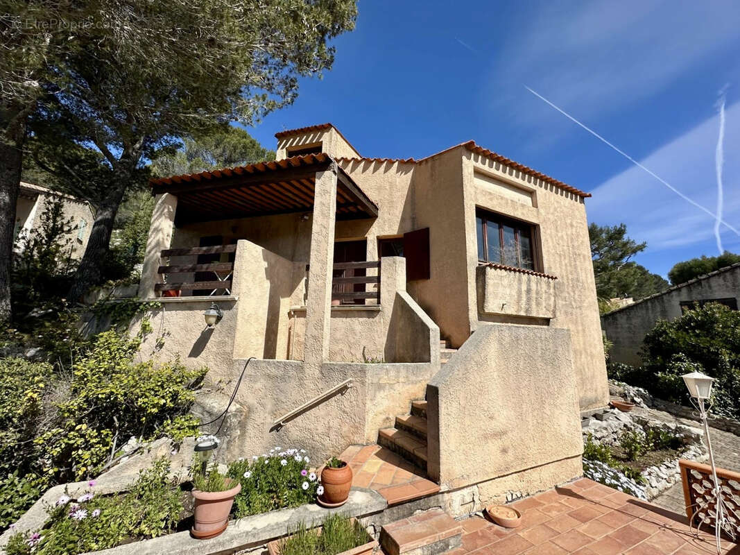 Maison à CARNOUX-EN-PROVENCE