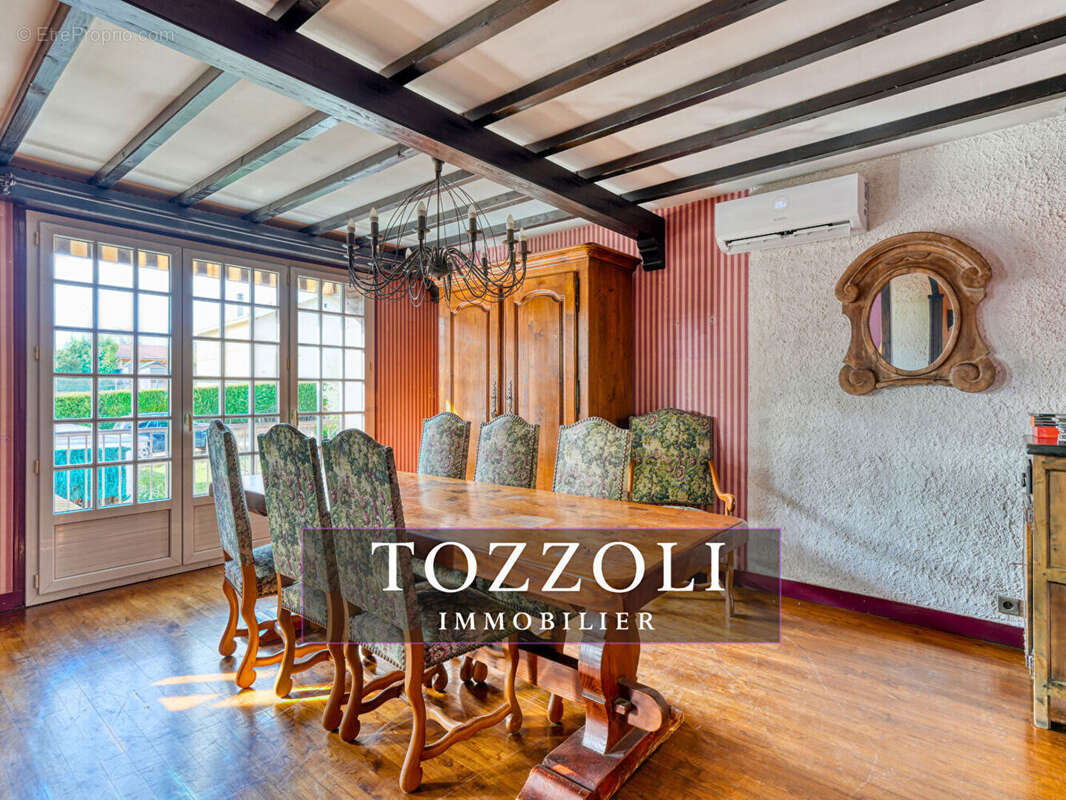 Maison à SAINT-QUENTIN-FALLAVIER