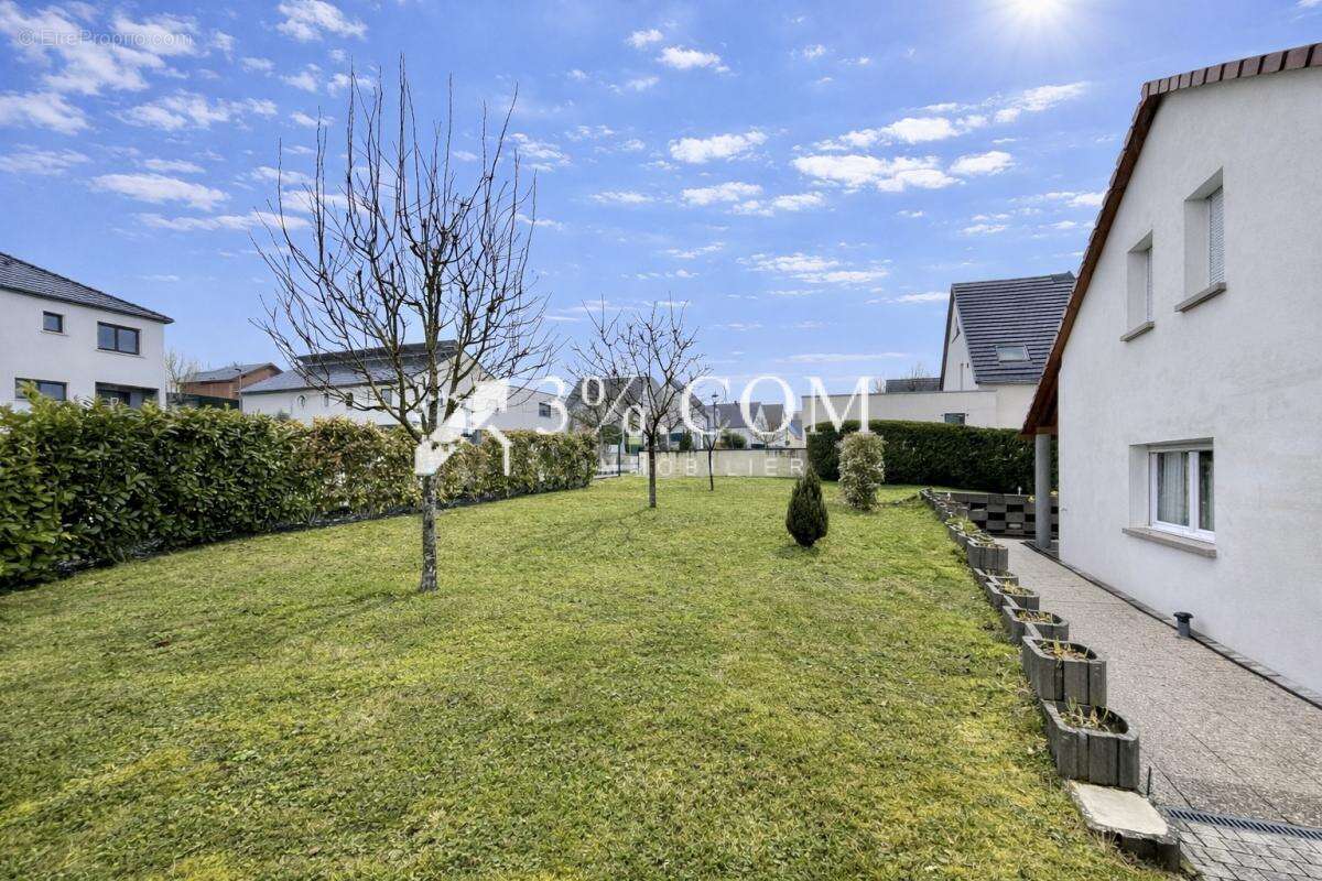 3%.COM - EXCLUSIVITÉ à OTTERSTHAL, Maison 2013, 190m2, 4 cha - photo 4