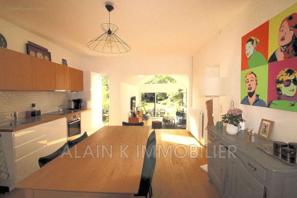 Maison à VELIZY-VILLACOUBLAY