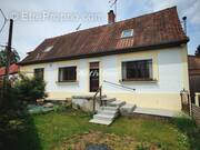 4296 18 - Maison à BERGUENEUSE