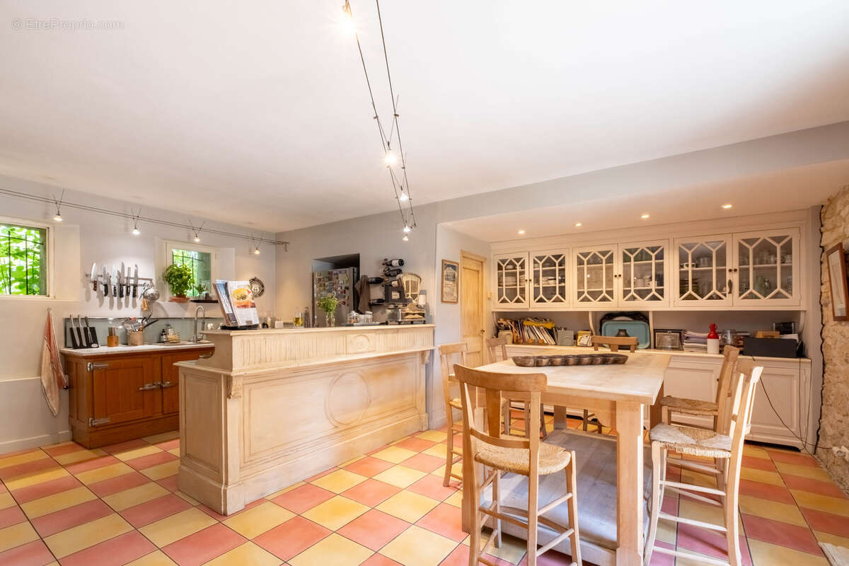 Maison à PERNES-LES-FONTAINES