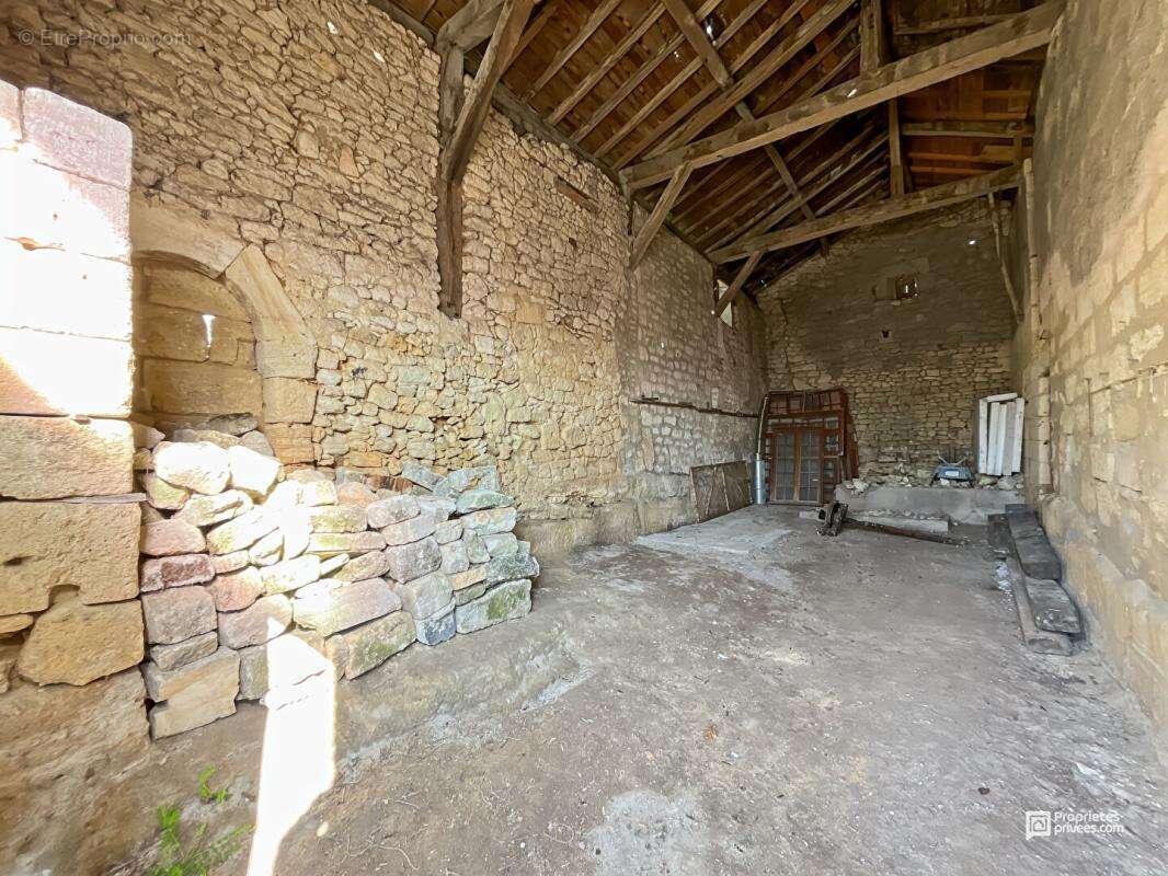 Maison à AUBIE-ET-ESPESSAS
