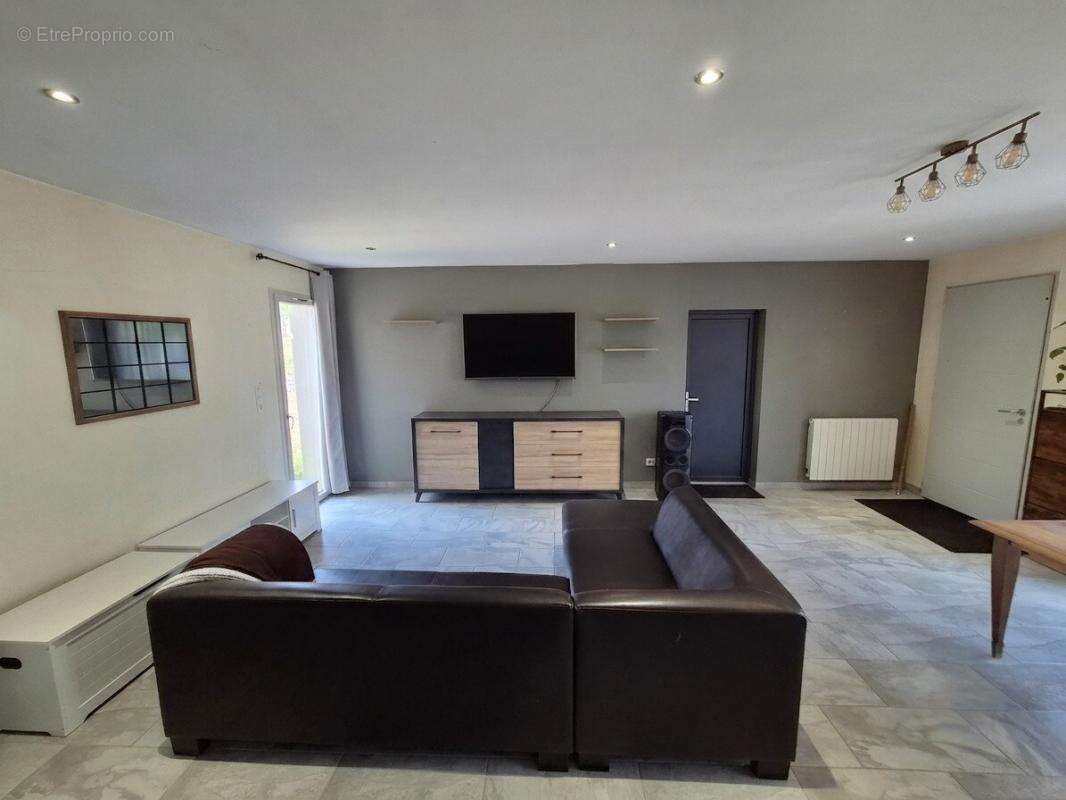 Maison Augerolles 5 pièces +/- 100 m2 avec jardin 1500m2 environ - photo 7
