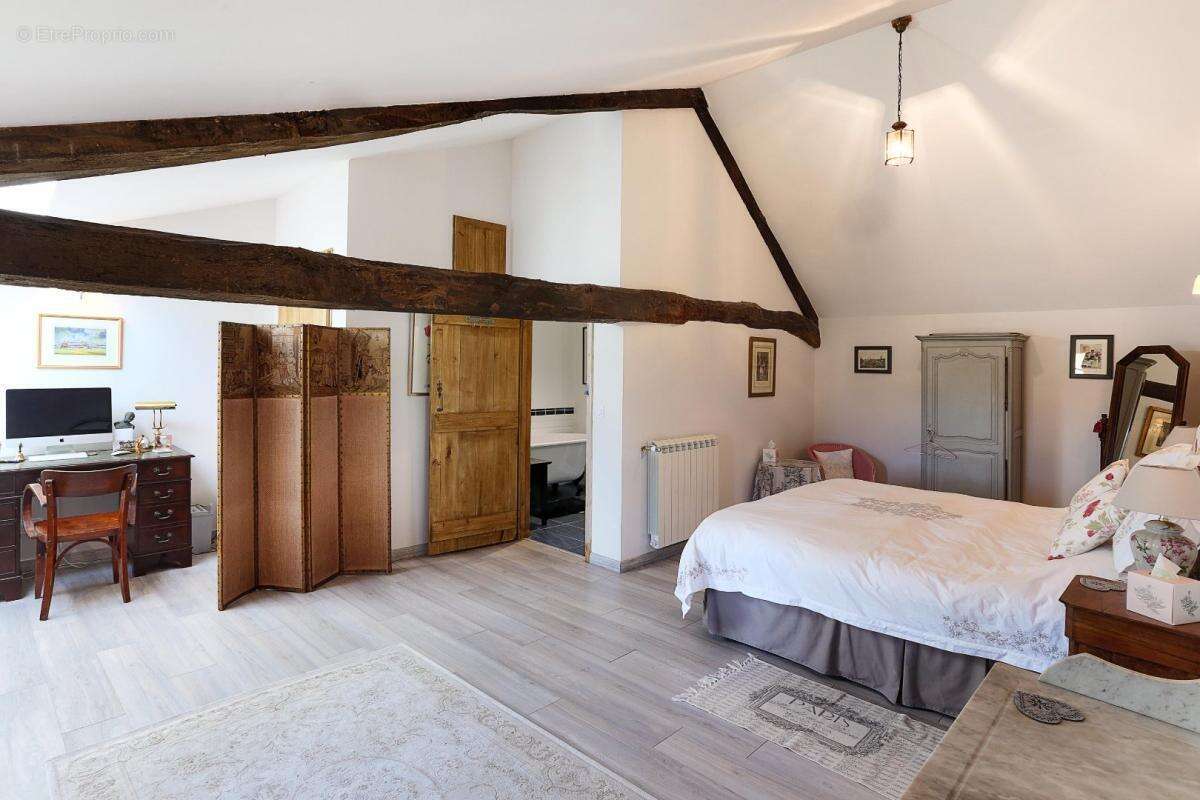 Maison à CASTELNAU-DE-MONTMIRAL