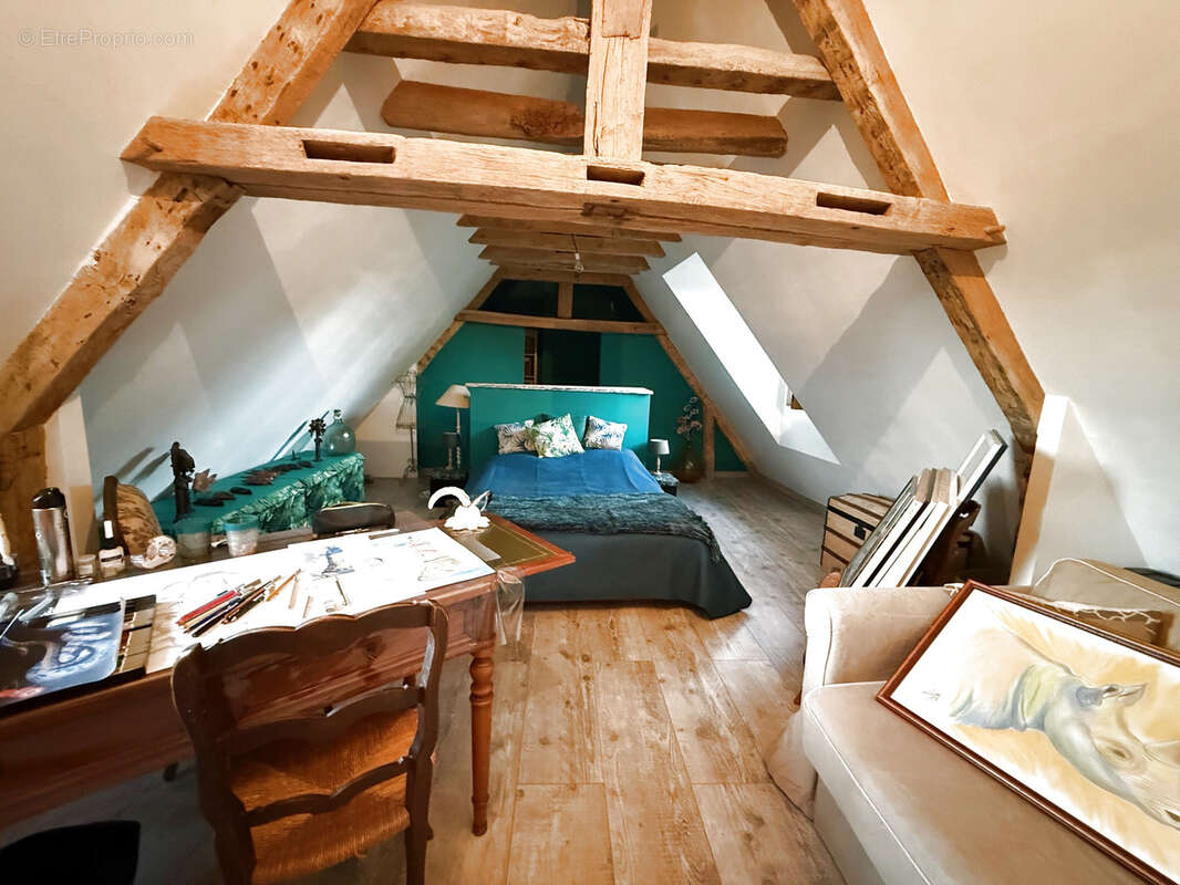 Maison à BONNETABLE