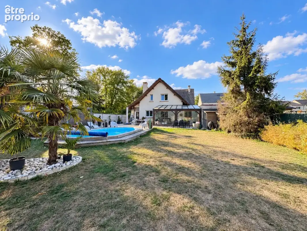 Maison 5 pièces 175 m² à vendre à Sucy-En-Brie (94370) - photo 2