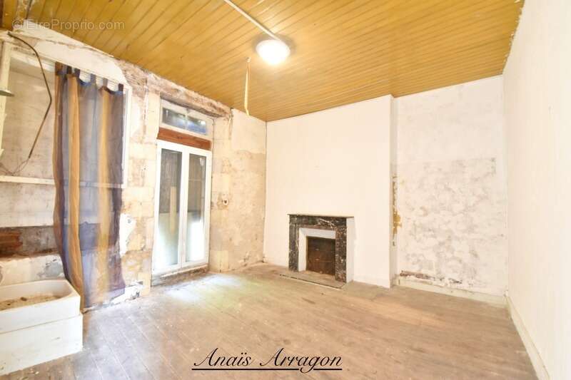 Appartement à FUMEL
