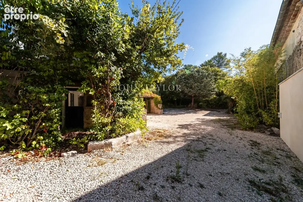 A VENDRE Mas de ville rénové avec maisonnette indépendante à restaurer – L’Isle-sur-la-Sorgue, Provence - photo 4