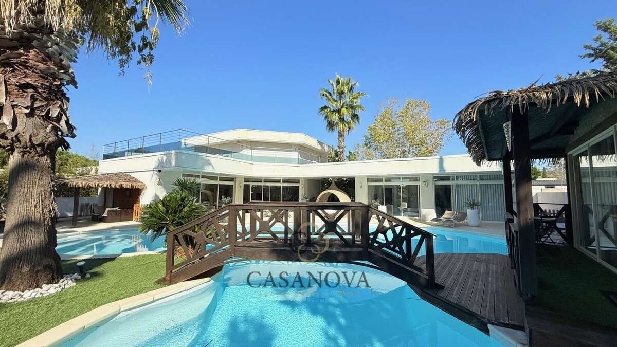 Villa d'architecte entre douceur et art de vivre - photo 23