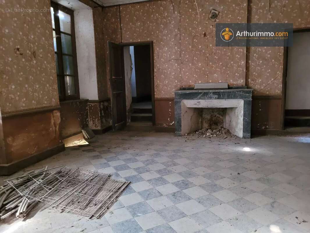 Maison à SAINTE-COLOMBE-SUR-L&#039;HERS