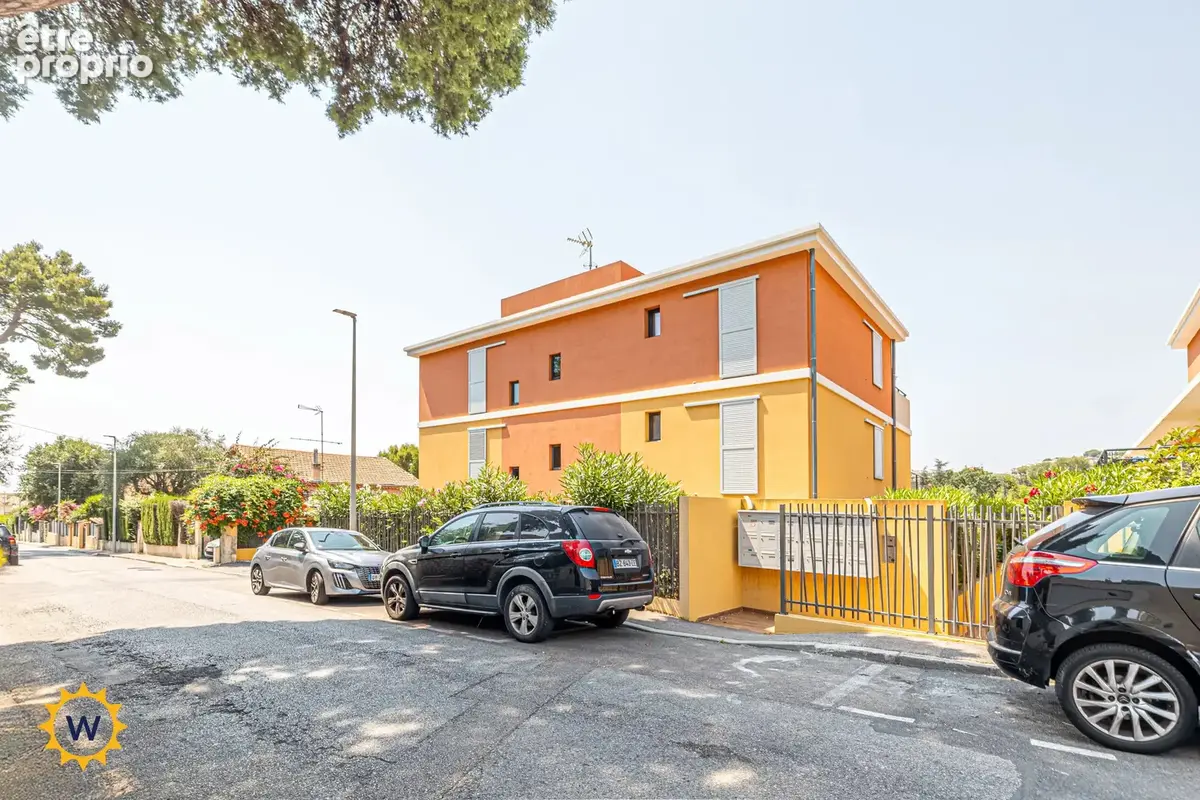 Nice Ouest – Appartement-villa d’exception avec terrasse de 55 m², vue mer et collines - photo 18