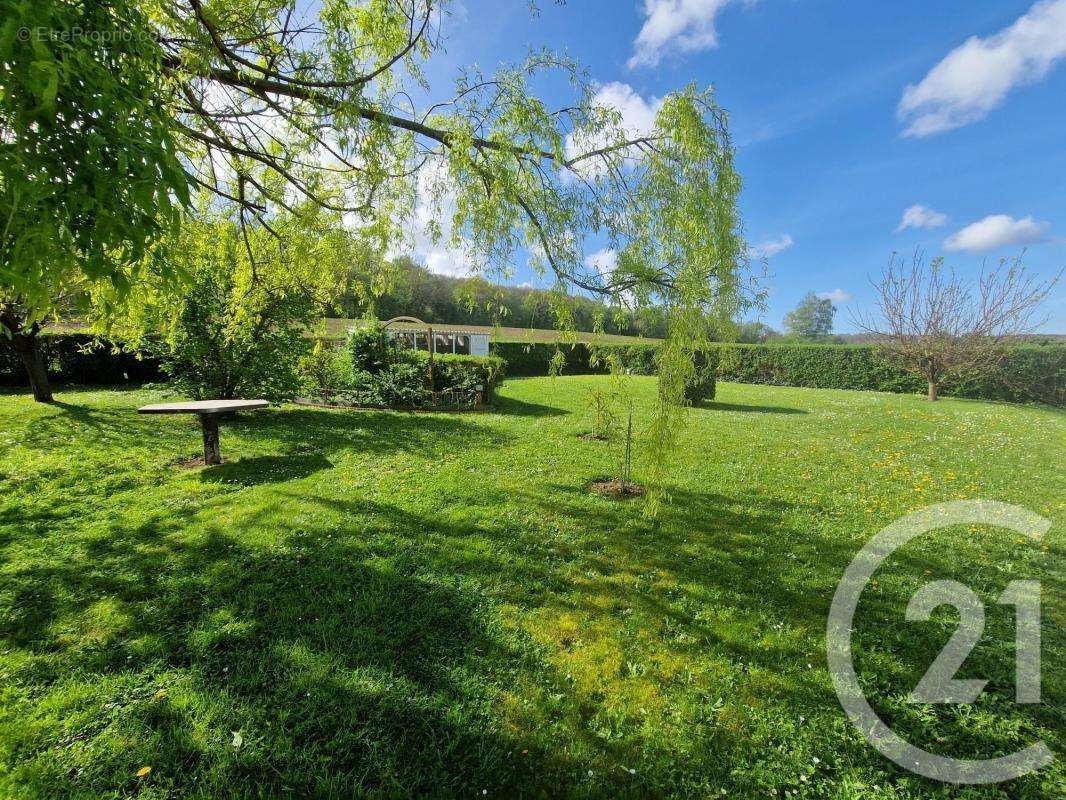 Maison à PONT-SAINTE-MAXENCE