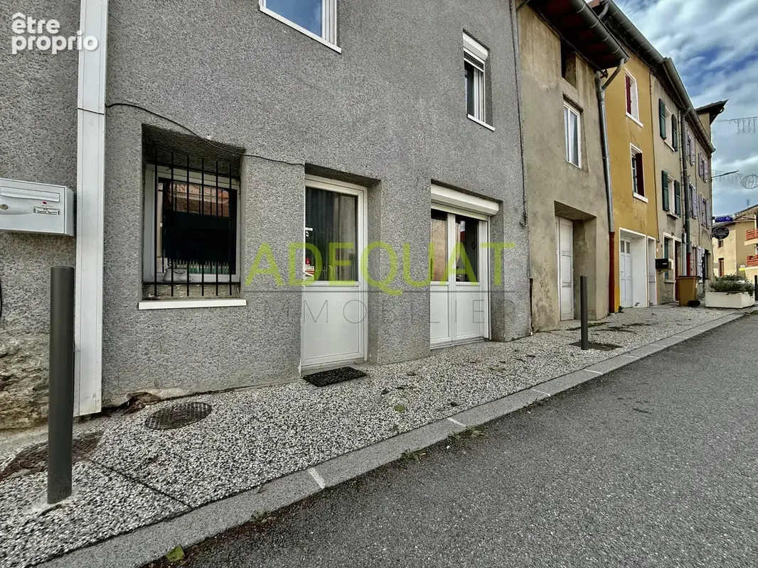 ROCHE 'CENTRE VILLAGE', maison de village avec 2 chambres... - photo 2