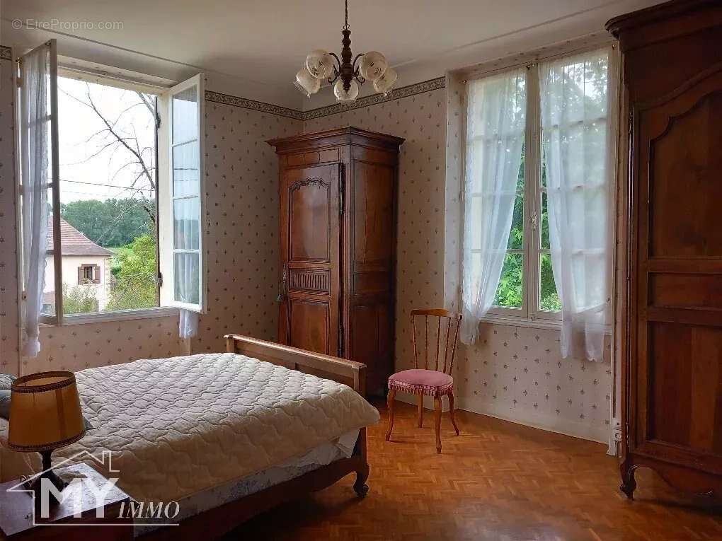 Maison à SAINT-GERMAIN-ET-MONS