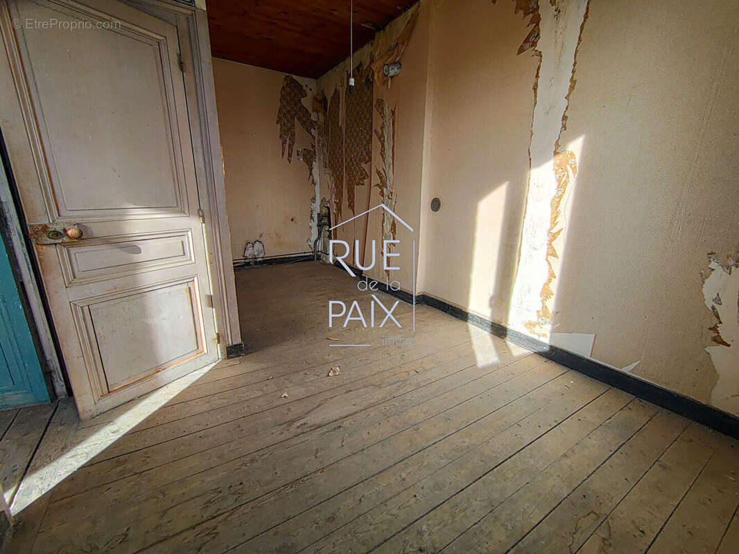 Maison à MONTHOIRON