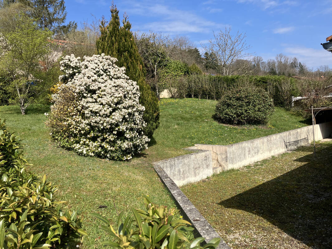 Maison à CHATILLON-LA-PALUD