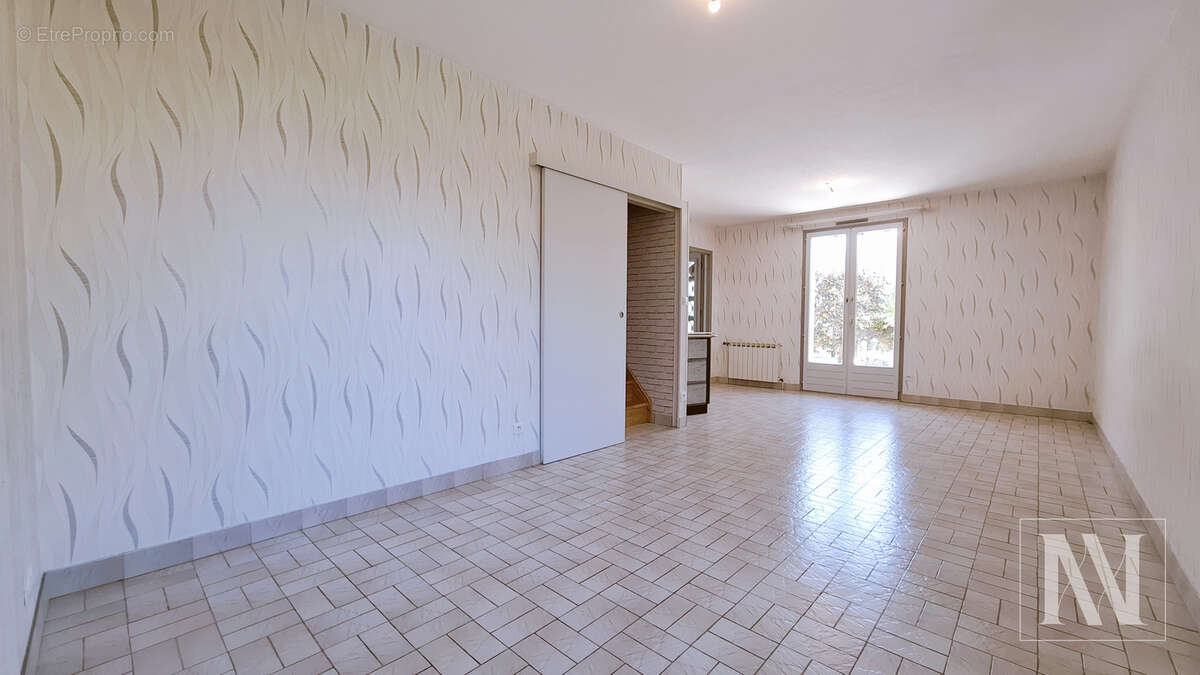 Cadre résidentiel recherché pour cette maison familiale pleine de charme - photo 8