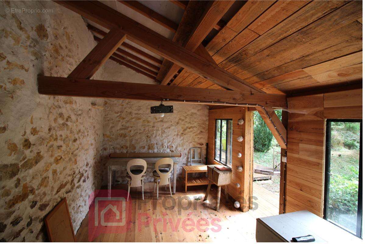 Maison Sens Beaujeu 6 pièce(s) 155 m2 - photo 3