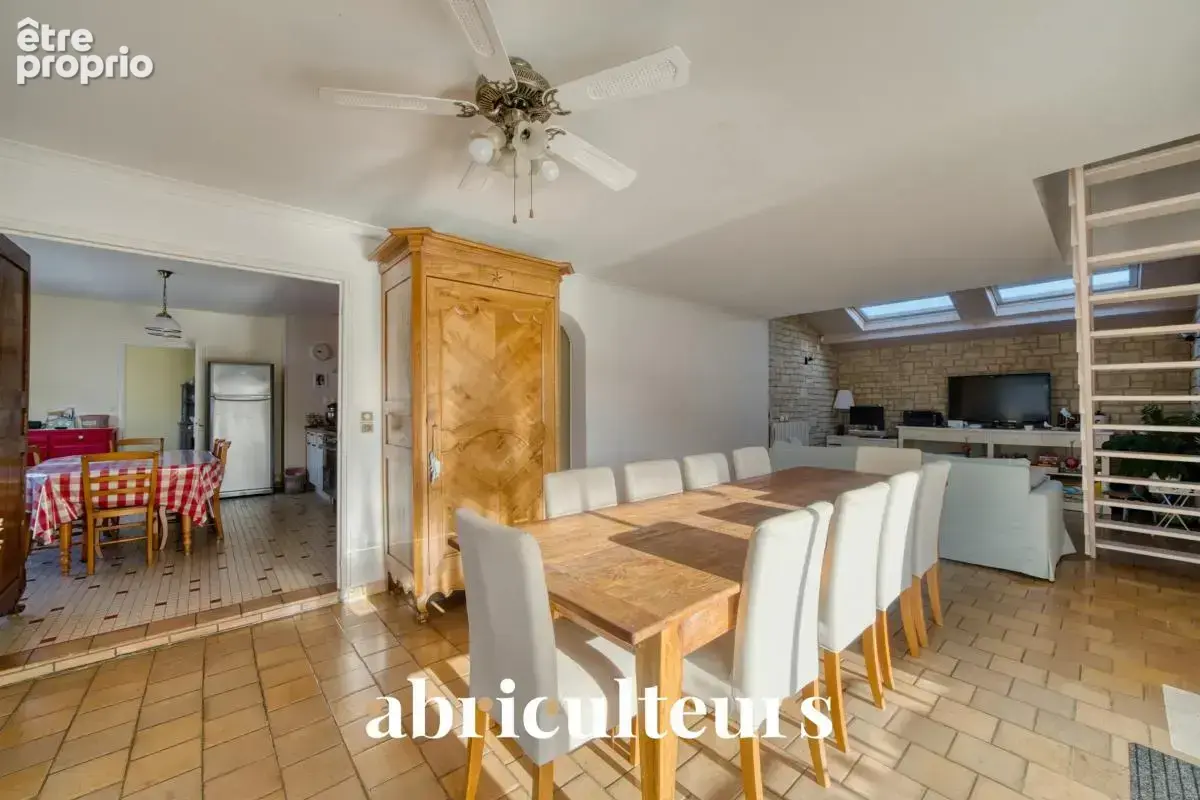 Maison familiale de 154 m² avec piscine en vente à Val-de-Cognac (16370) - photo 3