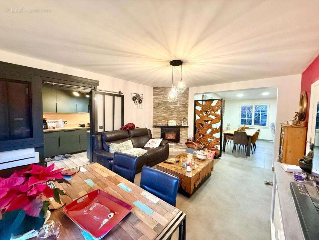 Maison à BOISSISE-LE-ROI