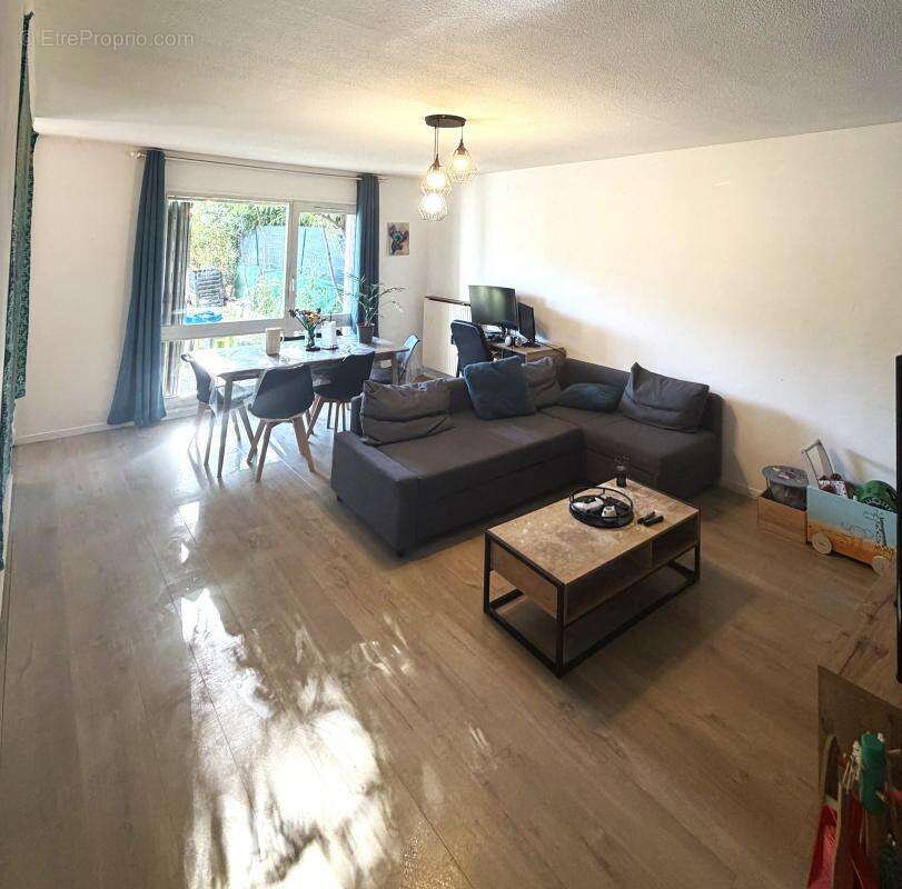 Échirolles – Bel appartement T4 de 95 m² avec jardin privatif - photo 4