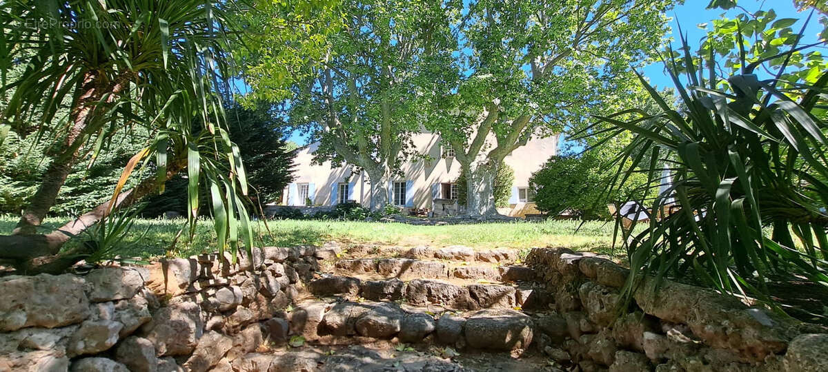 Appartement à LE THOLONET