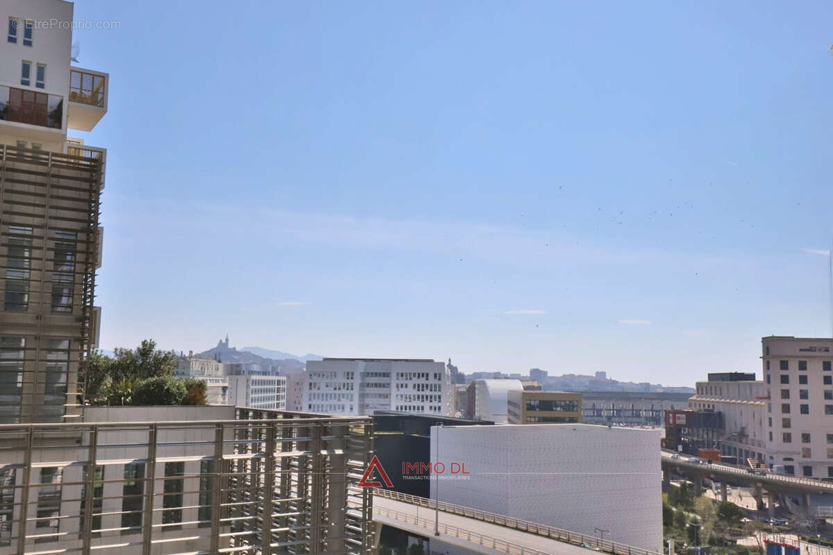 Appartement à MARSEILLE-3E