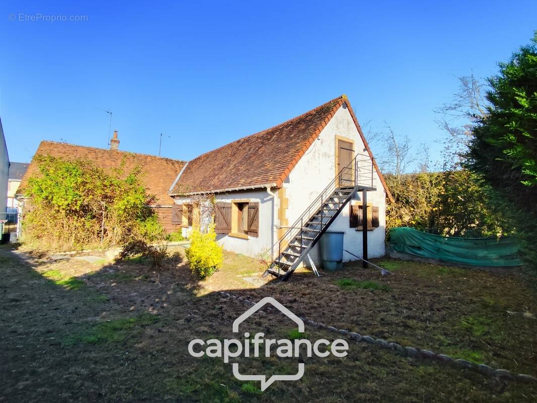 Maison à EPUISAY