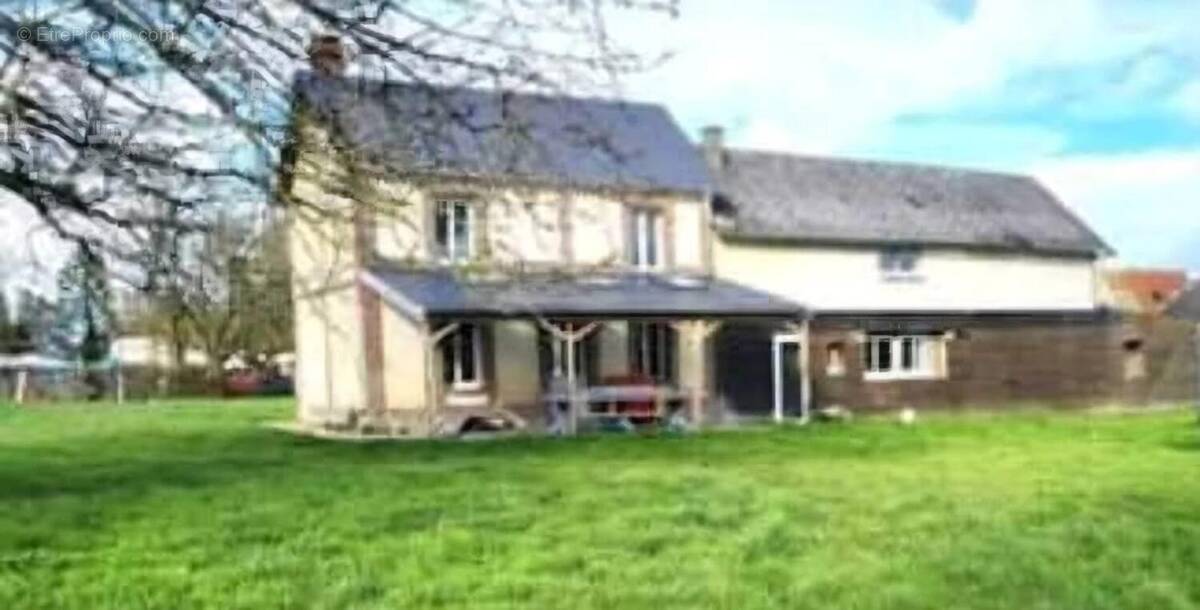 Photo 1 - Maison à MESNIL-ROUSSET