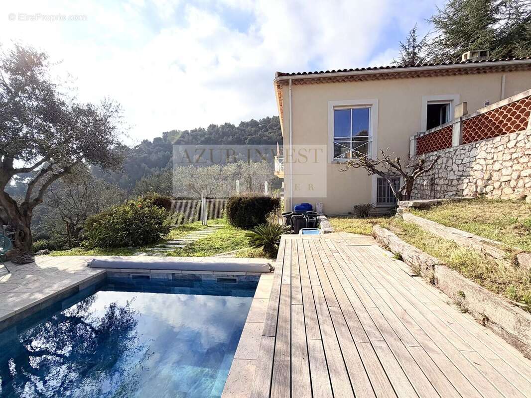 Maison à ROQUEBRUNE-CAP-MARTIN