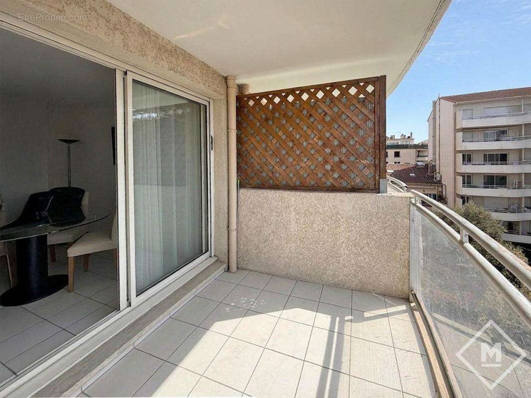 Appartement à MARSEILLE-8E