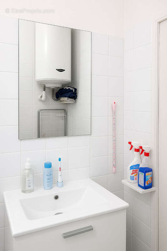 Appartement à MARSEILLE-6E