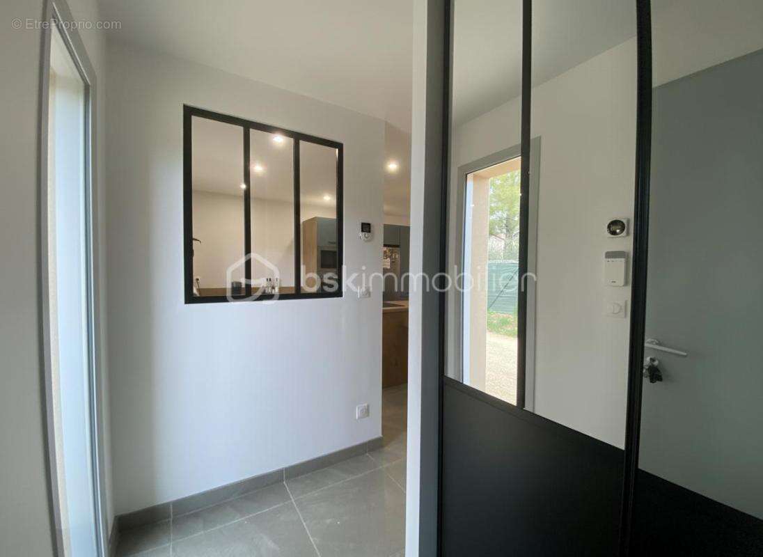 Maison à SAINT-SATURNIN-LES-APT