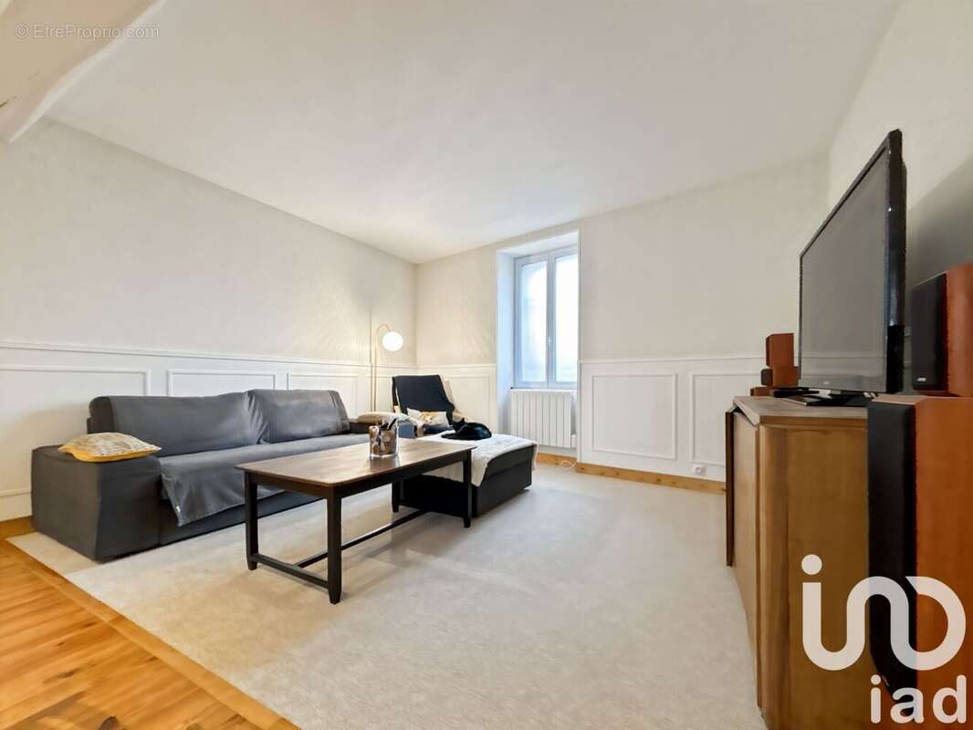 Photo 2 - Maison à NOISY-RUDIGNON