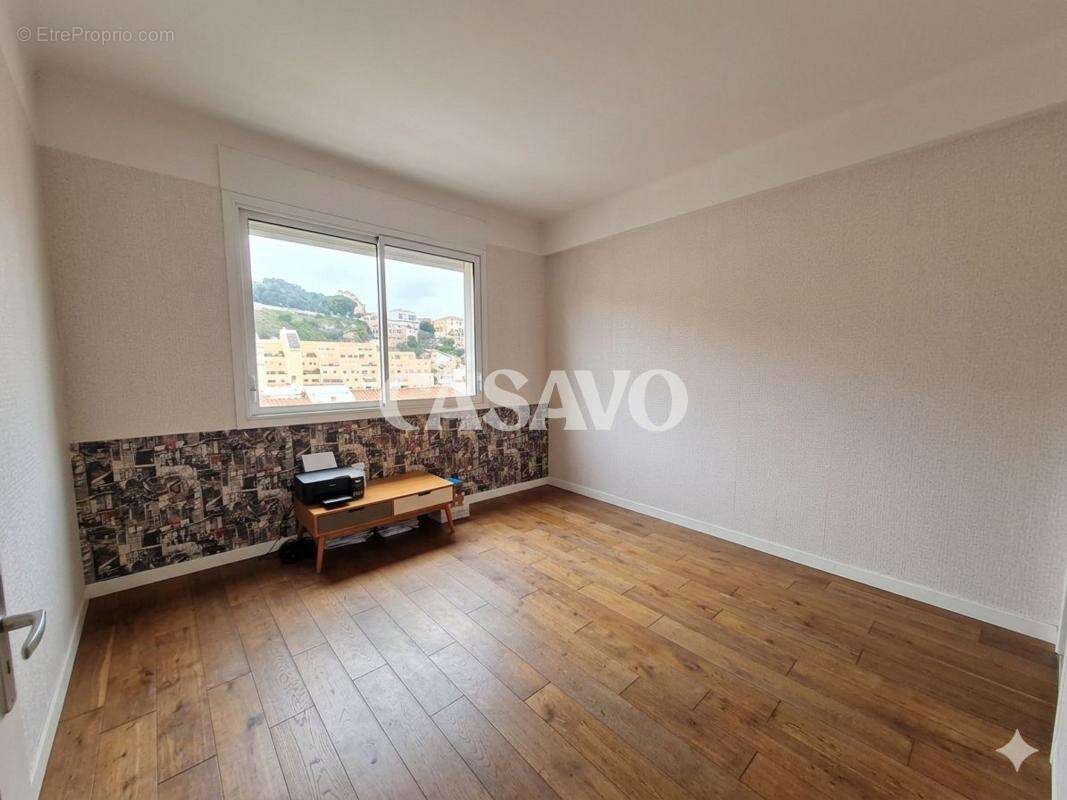 Appartement à MARSEILLE-6E