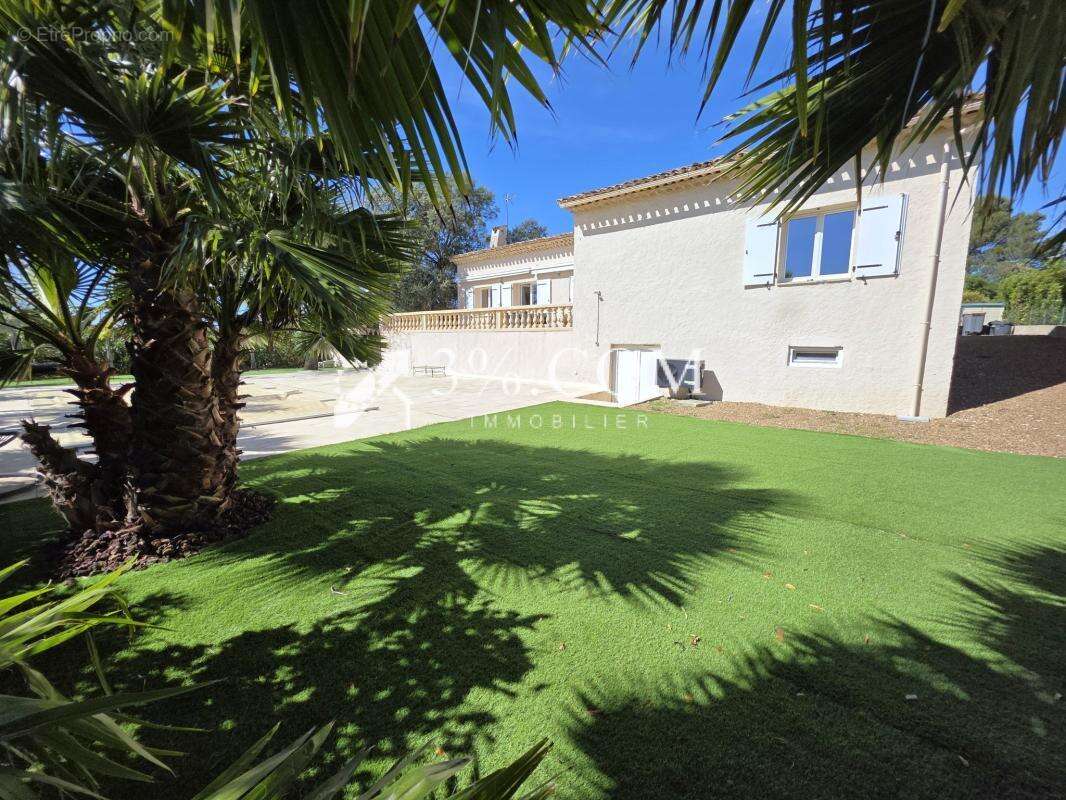 Maison à SAINT-RAPHAEL