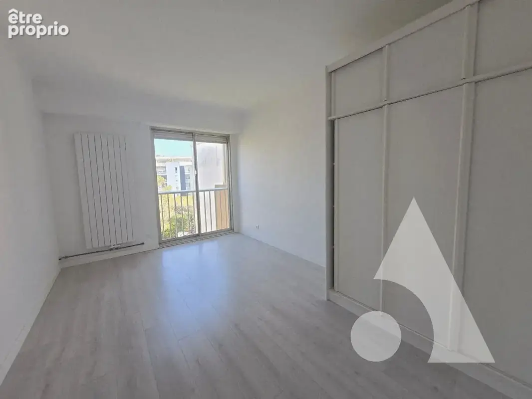 Saint-Raphaël  4 p - 104,65 m²  carrez-  Beaux volumes, lumineux, CV à pied - photo 10