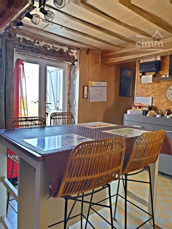 Maison à DOMPIERRE-EN-MORVAN