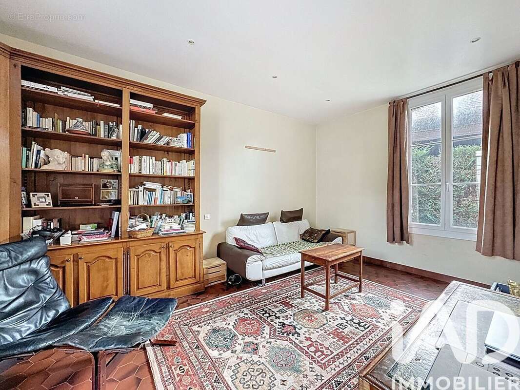 Photo 2 - Maison à VILLERS-COTTERETS