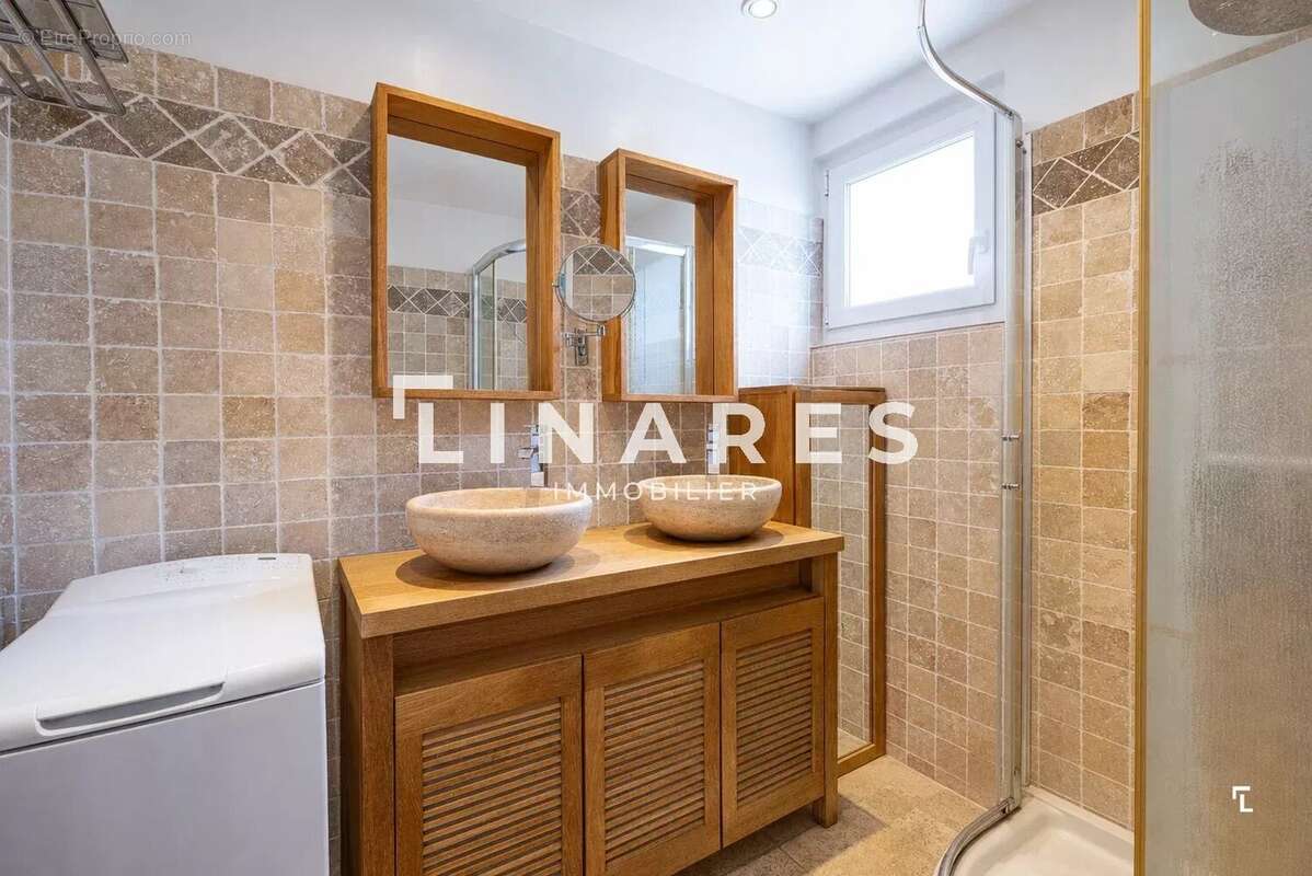 AU DESSUS DES TOITS - Appartement T4 de 77m2 - Extérieur + Dernier étage + Vue mer - 13007 BOMPARD - photo 9