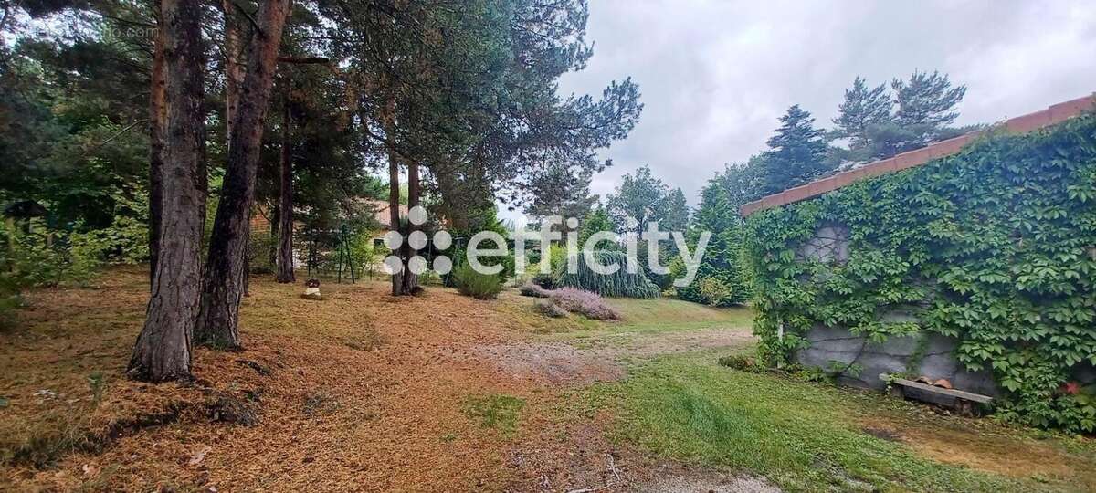 Maison 87 m² à Anglards-De-Saint-Flour  - photo 15