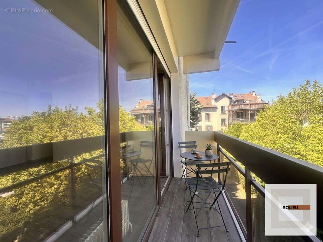 Appartement à AMBILLY