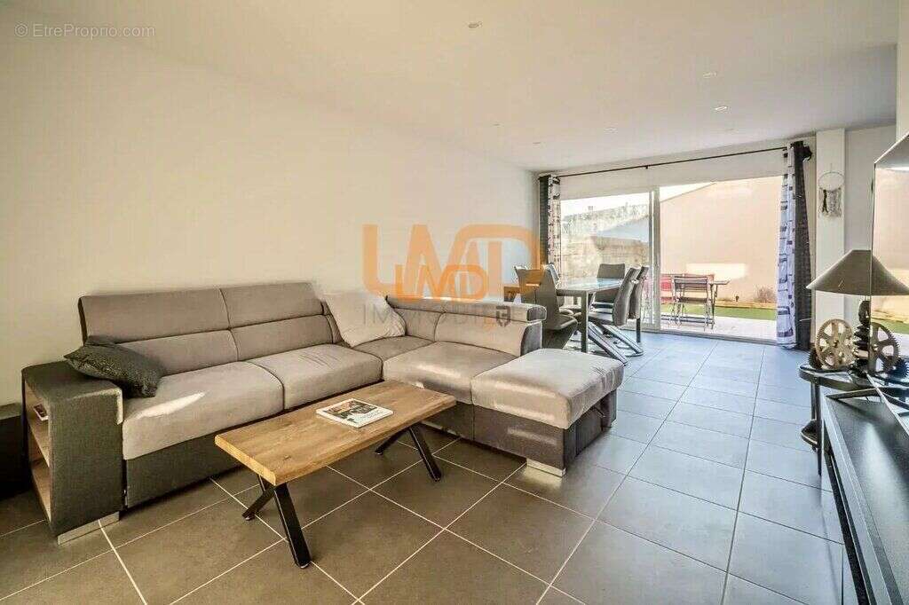 Maison à LIGNAN-SUR-ORB