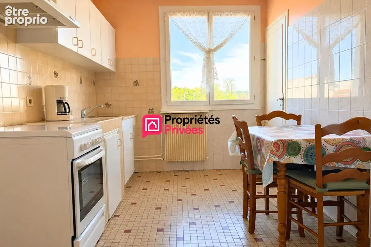 T3 de 63m² avec parking et cave à vendre  quartier Poncillon Marcombes Clermont Ferrand 63000 - photo 3