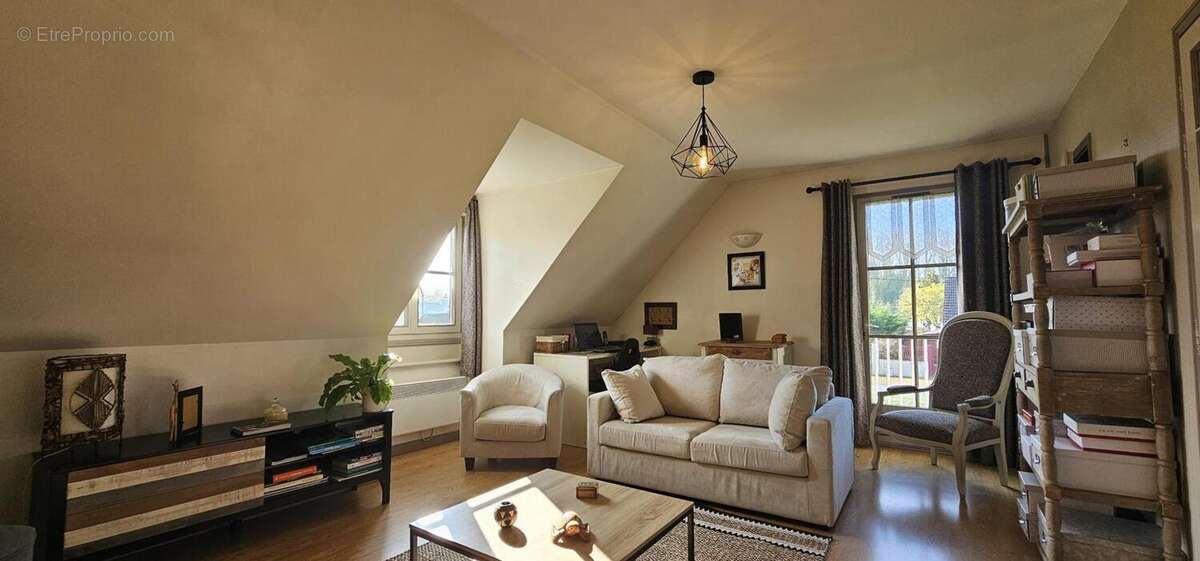 Maison à THUN-SAINT-MARTIN